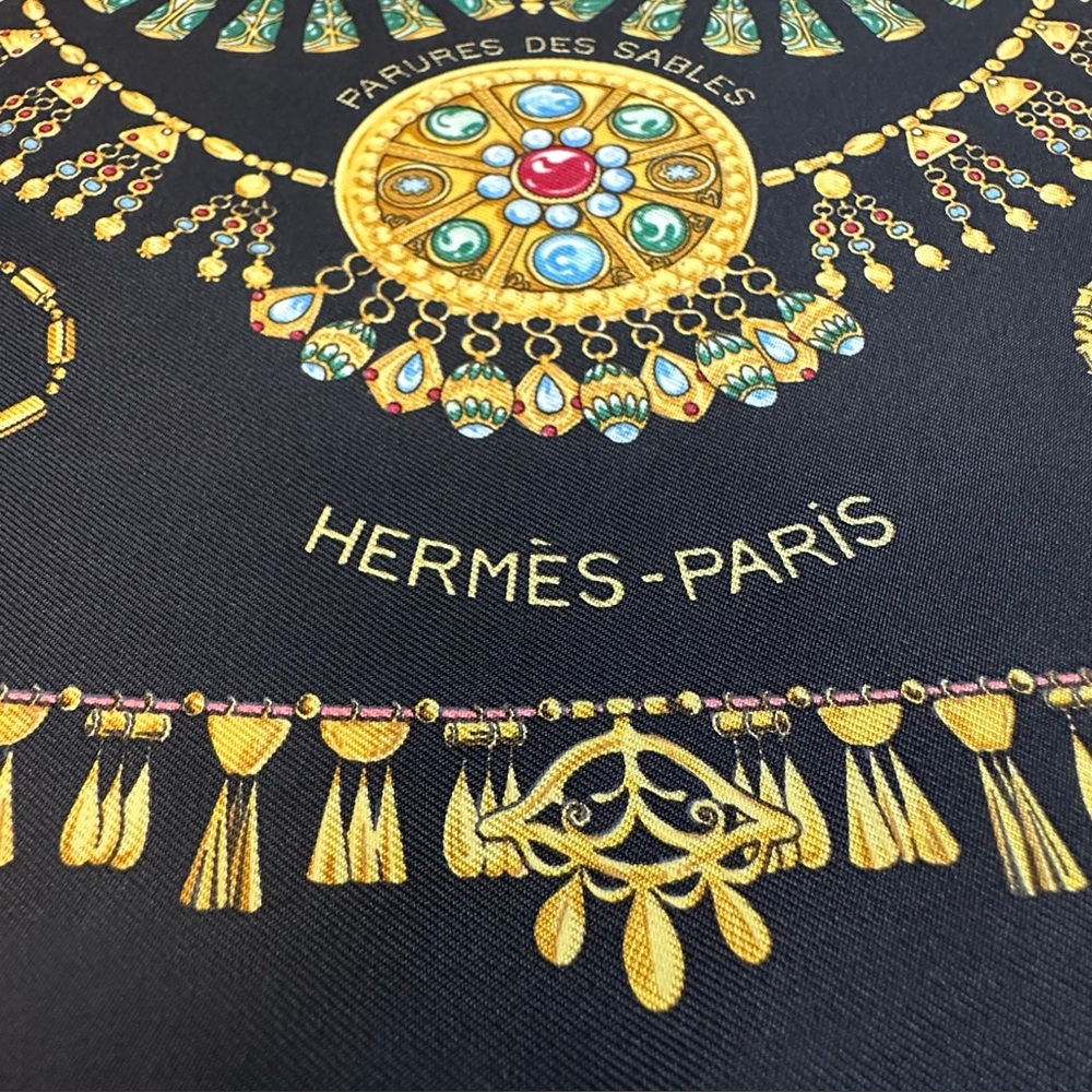 Hermès Vintage "Parures des Sables" silk scarf by Laurence Bourthoumieux in 1988 - Picture 4 of 8